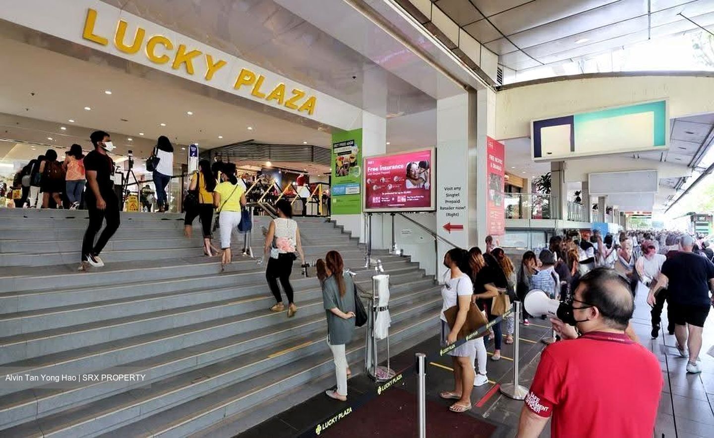 Lucky Plaza (D9), Shop House #618750611